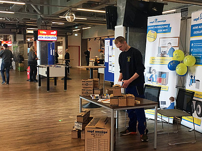 zapf-Azubis auf der Berufemesse