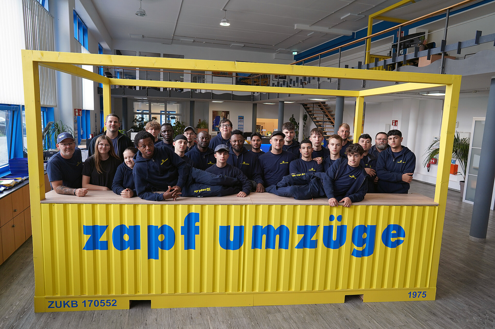 neue Azubis bei zapf umzüge 2025