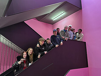 Gruppenbild zapf Azubis bei Besuch Futurium