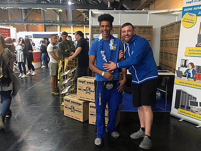 zapf azubis auf der Messe
