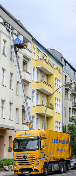 Möbelaufzug für Umzug Altbau, große Möbel Außenaufzug für Umzug Altbau, große Möbel